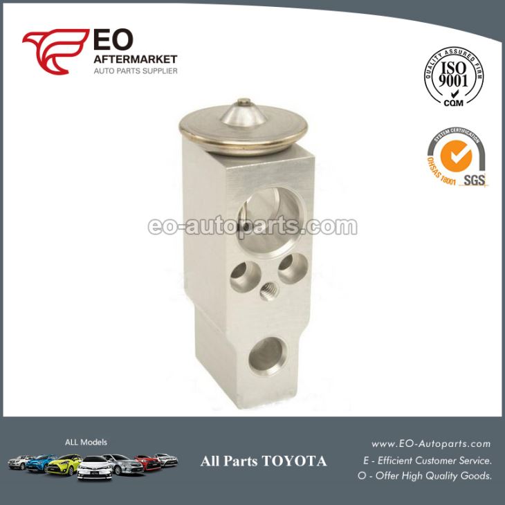 夏永丽 Fixarea părților mașinii